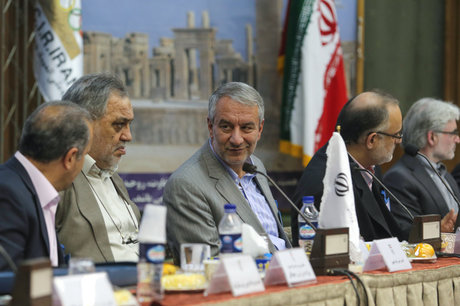 سرافراز، کفاشیان را به حضور پذیرفت!/ حق فوتبال به فوتبال می‌رسد؟